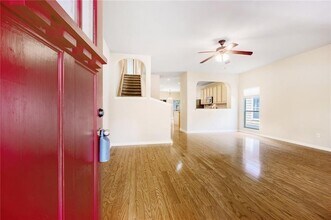 2205 Independence Dr in Austin, TX - Building Photo - Building Photo
