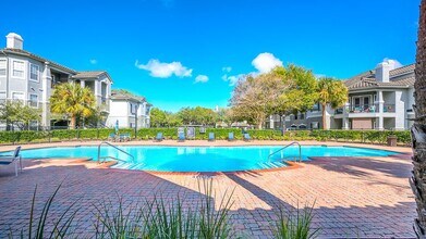 Fairways at South Shore in League City, TX - Foto de edificio - Building Photo
