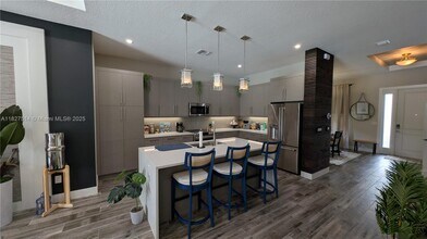 2879 Gin Berry Way in West Palm Beach, FL - Building Photo - Building Photo