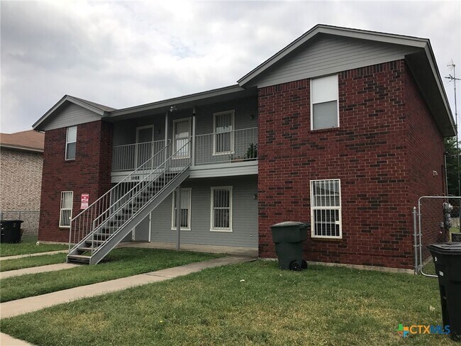 property at 1008 Circle M Dr