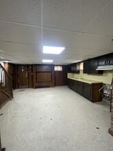 19 E 51st St, Unit Basement in Bayonne, NJ - Building Photo - Building Photo