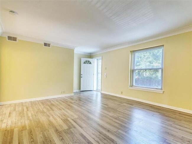 1086 Wilshire Ave in University City, MO - Building Photo - Building Photo