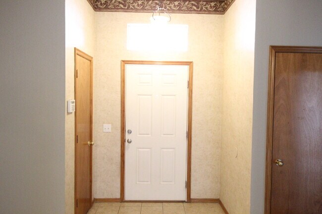 620 Eastview Dr in Yukon, OK - Building Photo - Building Photo