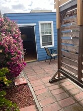 1077 12th Street, Unit inlaw in Oakland, CA - Foto de edificio - Building Photo