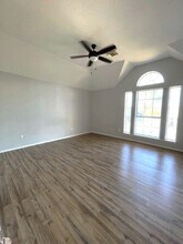7111 Whifflewind Way in Austin, TX - Building Photo - Building Photo