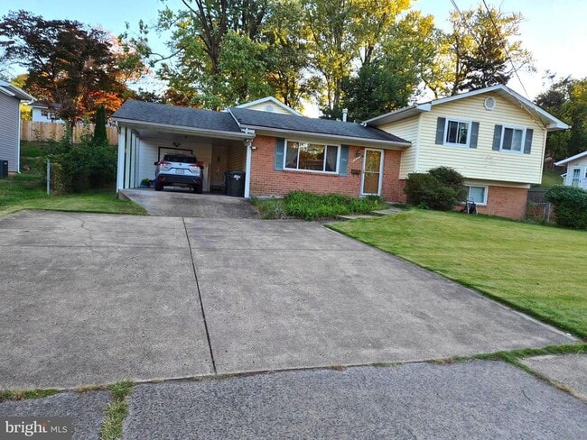 property at 7801 Kalorama Rd