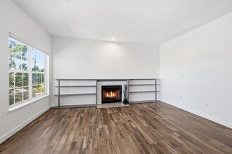 7470 Singing Hills Dr in Boulder, CO - Building Photo - Building Photo