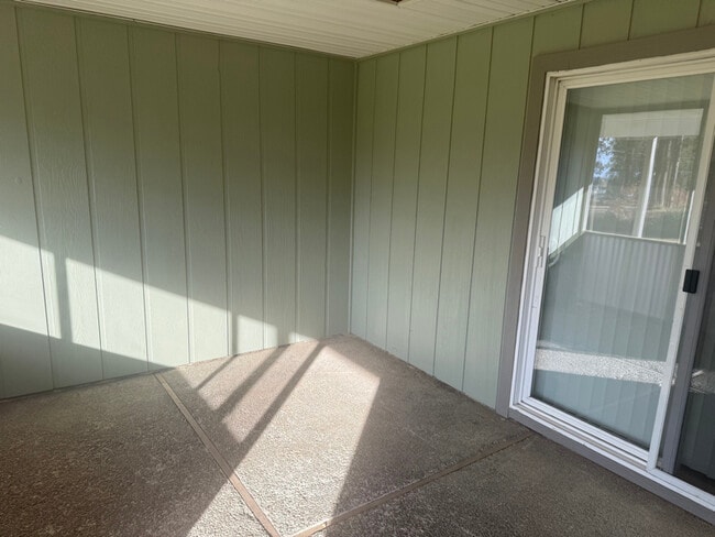 705 C St in Deer Park, WA - Building Photo - Building Photo