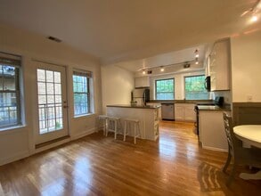 2243 N Lincoln Ave in Chicago, IL - Building Photo - Building Photo