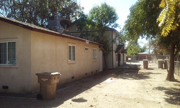 1009 Quincy St in Bakersfield, CA - Building Photo - Building Photo