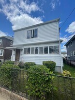 135 Princeton St, Unit 1 in Medford, MA - Building Photo