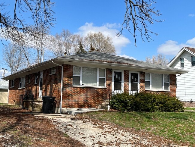 property at 105 S 33rd St