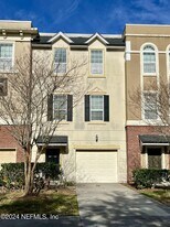 4462 Ellipse Dr in Jacksonville, FL - Building Photo