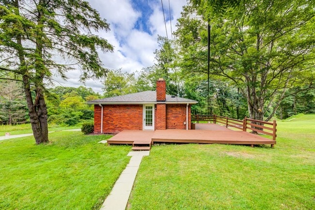 3895 School Rd in Murrysville, PA - Building Photo - Building Photo