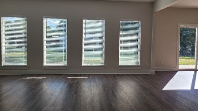 7474 Igou Gap Rd in Chattanooga, TN - Foto de edificio - Building Photo