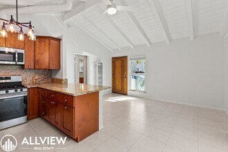 207 Oswego Ave in Huntington Beach, CA - Building Photo - Building Photo