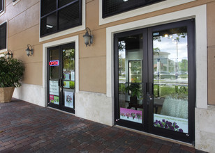 Keystone Villas in Coral Gables, FL - Foto de edificio - Building Photo