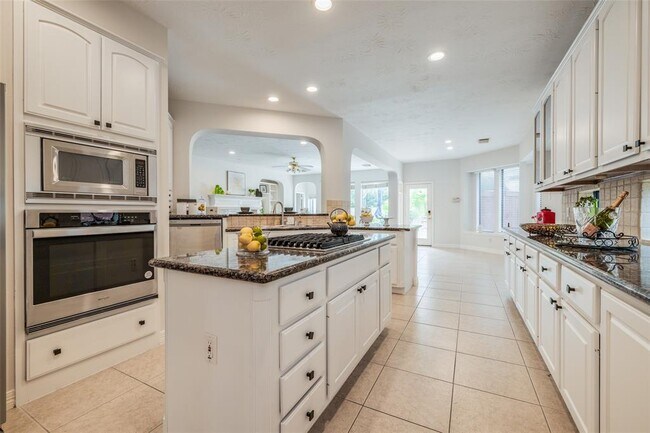 5706 Cielio Bay Ct