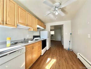 2396 S Linden Ct in Denver, CO - Building Photo - Building Photo