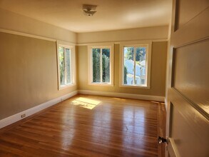 560 Diamond St, Unit 560 in San Francisco, CA - Building Photo - Building Photo