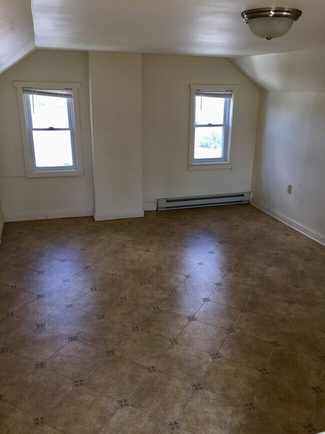 1250 Wabank Rd-Unit -Unit 2 in Lancaster, PA - Building Photo - Building Photo