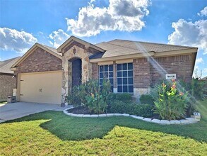 3613 Robbie Run in Denton, TX - Building Photo - Building Photo