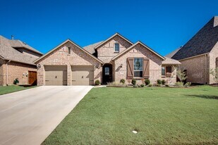 2016 Eagle Blvd in Haslet, TX - Building Photo