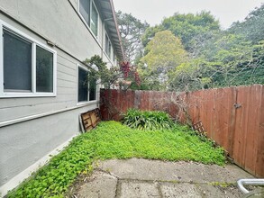 100 Reed Blvd, Unit 5 in Mill Valley, CA - Building Photo - Building Photo