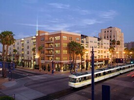 300 E 4th St, Unit 402 in Long Beach, CA - Building Photo