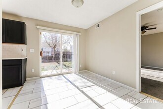 5083 Helena Ct in Denver, CO - Foto de edificio - Building Photo