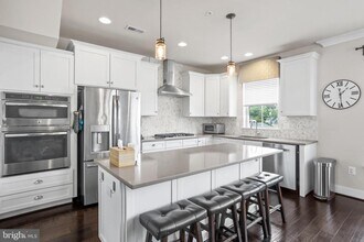 1737 13th St S in Arlington, VA - Building Photo - Building Photo