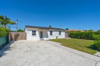 3071 NW 154th Terrace in Opa Locka, FL - Building Photo - Building Photo