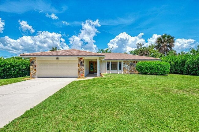property at 2340 Palmetto St