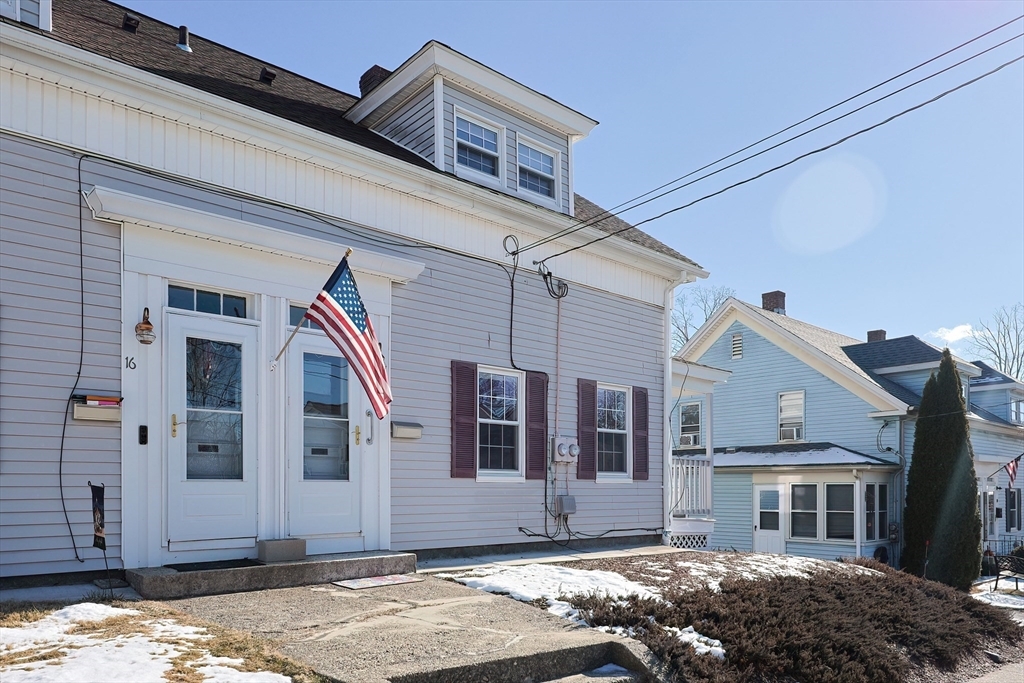 14 Forest St in Northbridge, MA - Building Photo