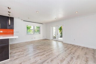 1300 71st St in Miami Beach, FL - Building Photo - Building Photo