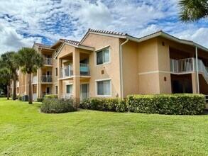 301 SW Palm Dr in Port St. Lucie, FL - Building Photo - Building Photo