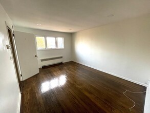 153 Avenue B in Bayonne, NJ - Building Photo - Building Photo