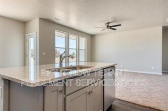 6818 S Catfish Creek Ave in Meridian, ID - Building Photo - Building Photo