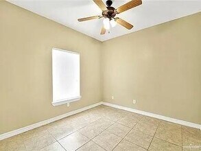 3051 Regal Dr-Unit -B in Edinburg, TX - Building Photo - Building Photo