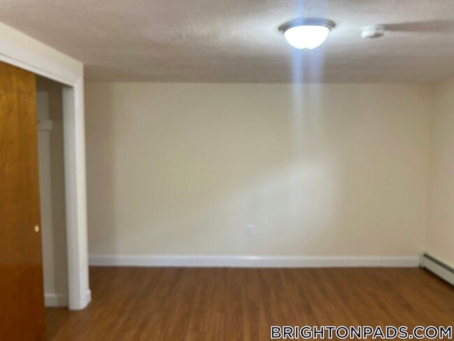 176 N Beacon St in Boston, MA - Building Photo - Building Photo