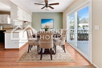 42038 Cherry Hill Rd in Novi, MI - Building Photo - Building Photo