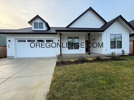 536 Buster Ln in Eugene, OR - Building Photo