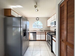 146 Lakeside Cir in Sanford, FL - Building Photo - Building Photo