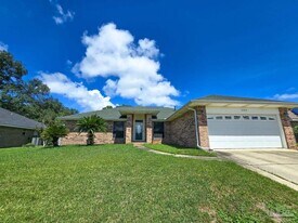 6068 Toulouse Dr in Pensacola, FL - Building Photo