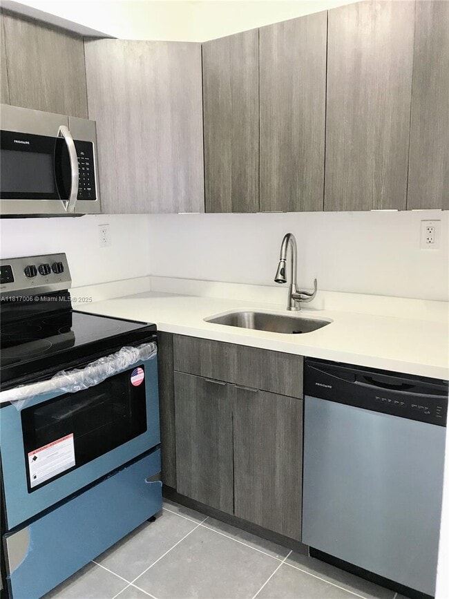 740 81st St in Miami Beach, FL - Building Photo - Building Photo