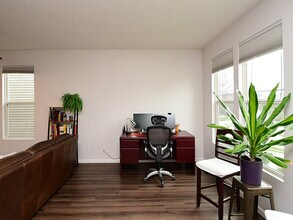 14902 Mormon St in Bennington, NE - Building Photo - Building Photo