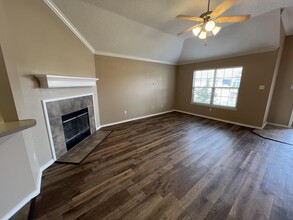 6505 8th St in Lubbock, TX - Foto de edificio - Building Photo