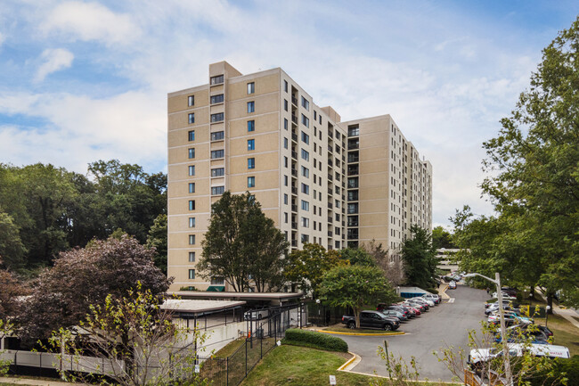 Sentinel of Landmark in Alexandria, VA - Building Photo - Building Photo