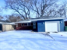15119 Meadow Ln in Dolton, IL - Building Photo