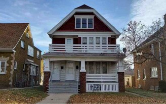 2918-2920-2920 N 47th St in Milwaukee, WI - Building Photo